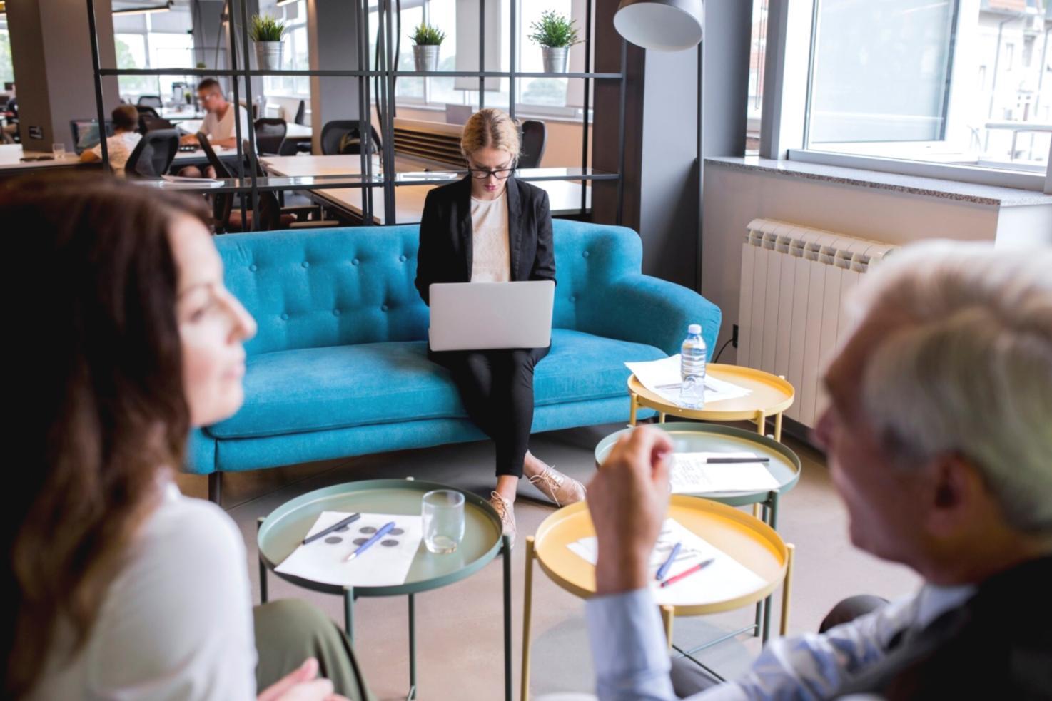Sesión de trabajo en oficina de dorsenquiva Madrid